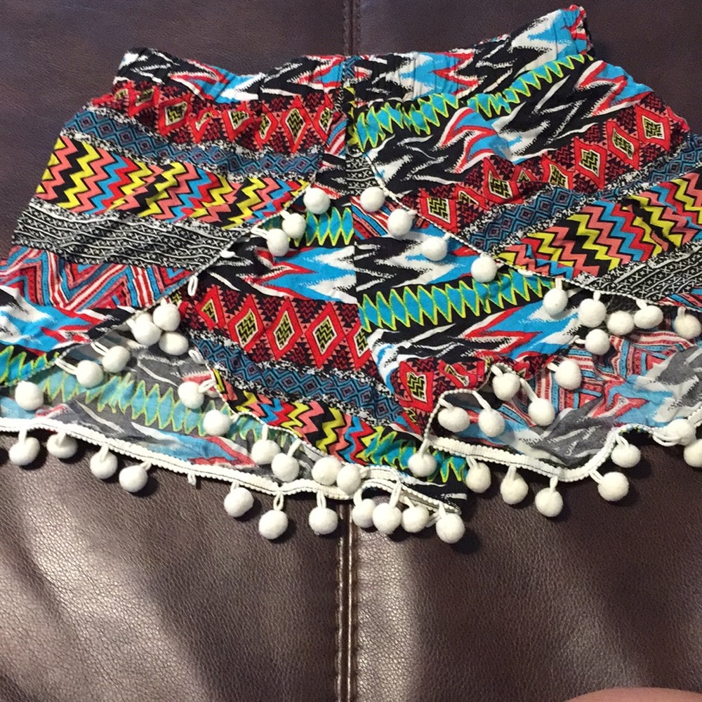 women’s shorts size large